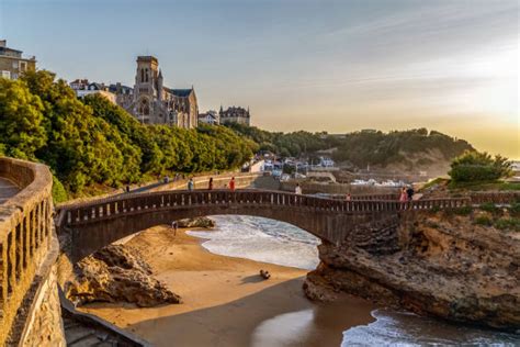 plage naturiste biarritz|5 000+ Biarritz Photos, taleaux et images libre de droits .